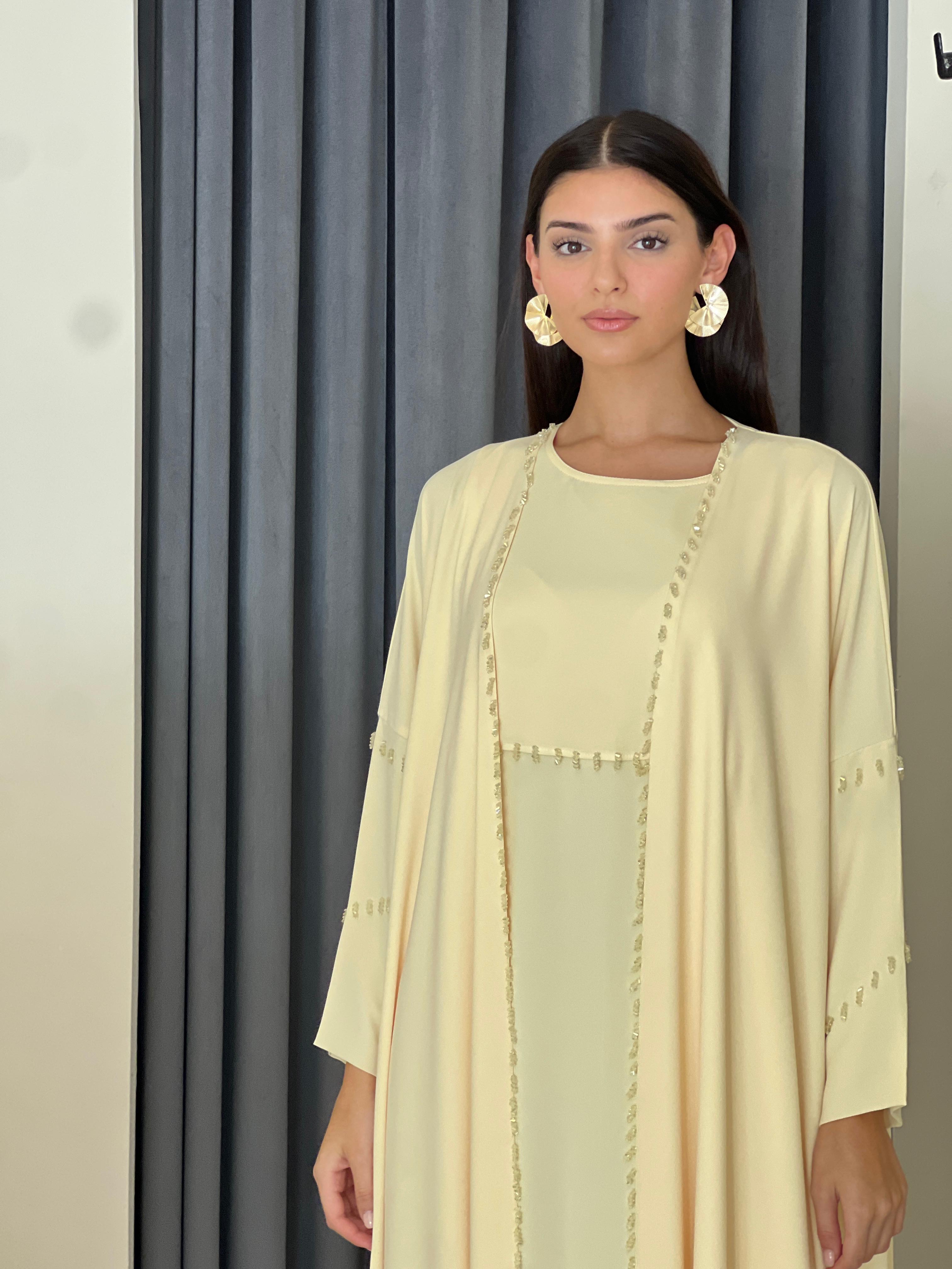 LOOK 01