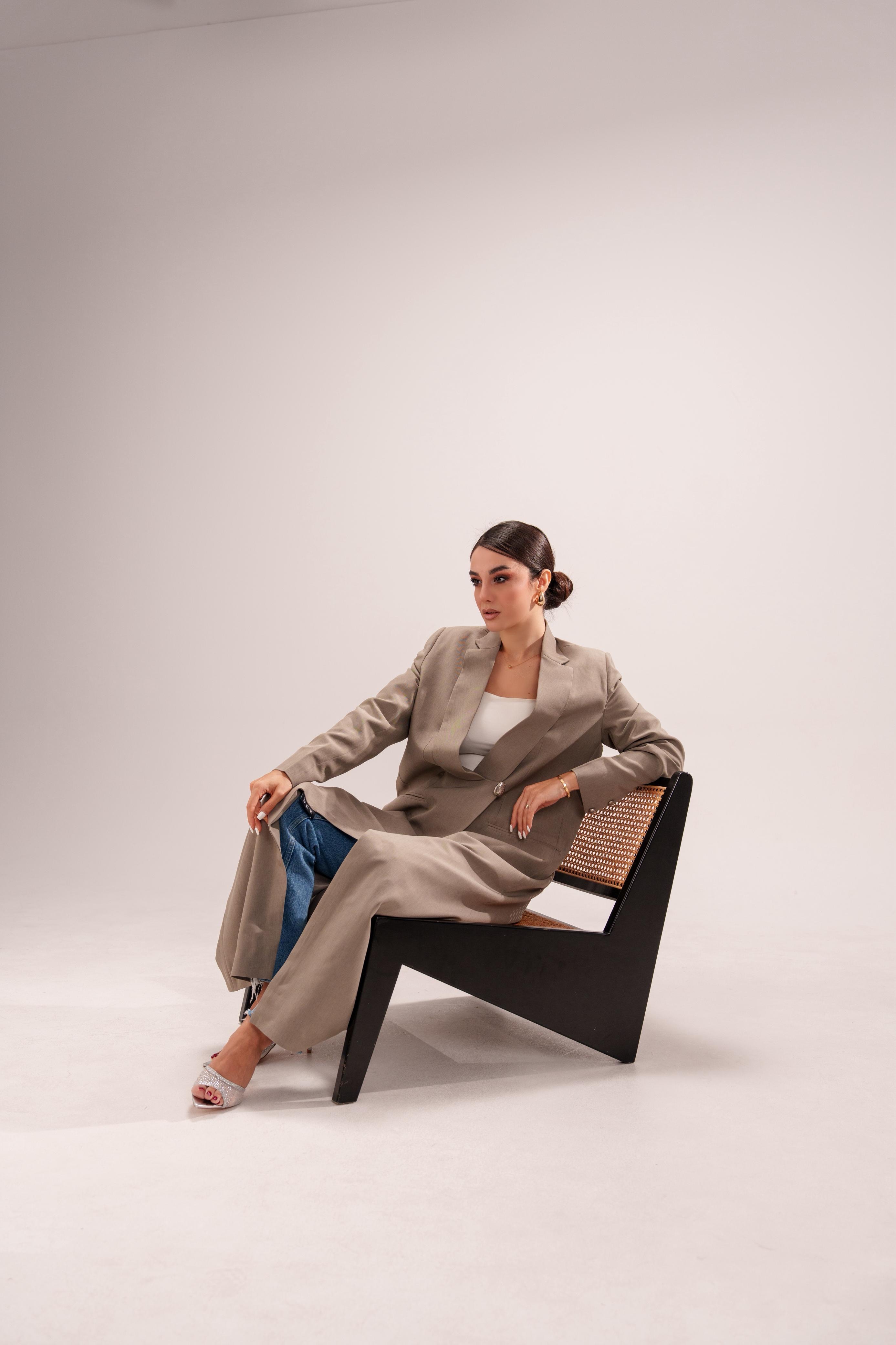 LOOK 01