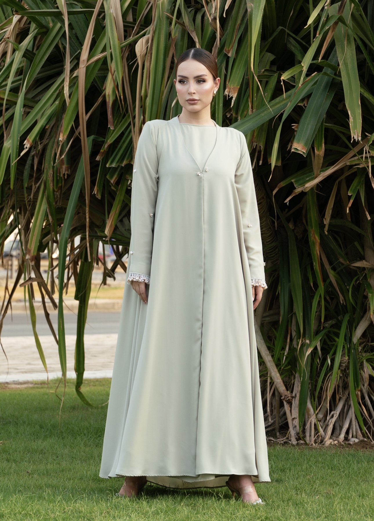 LOOK 01