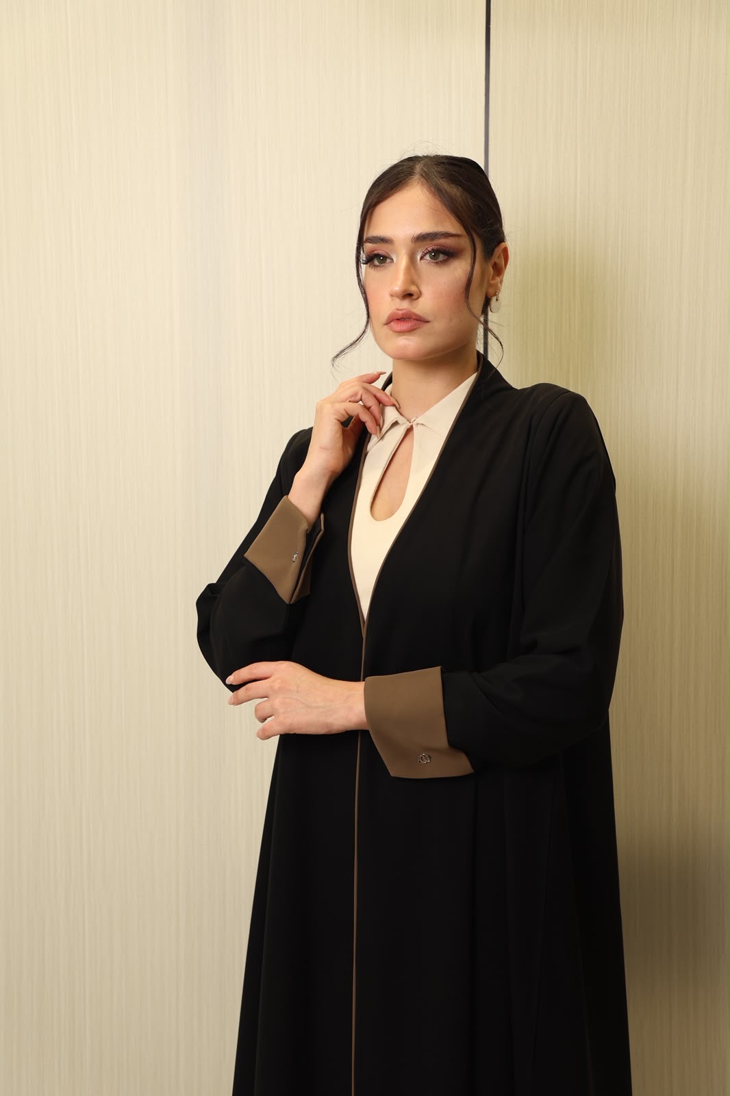 LOOK 01