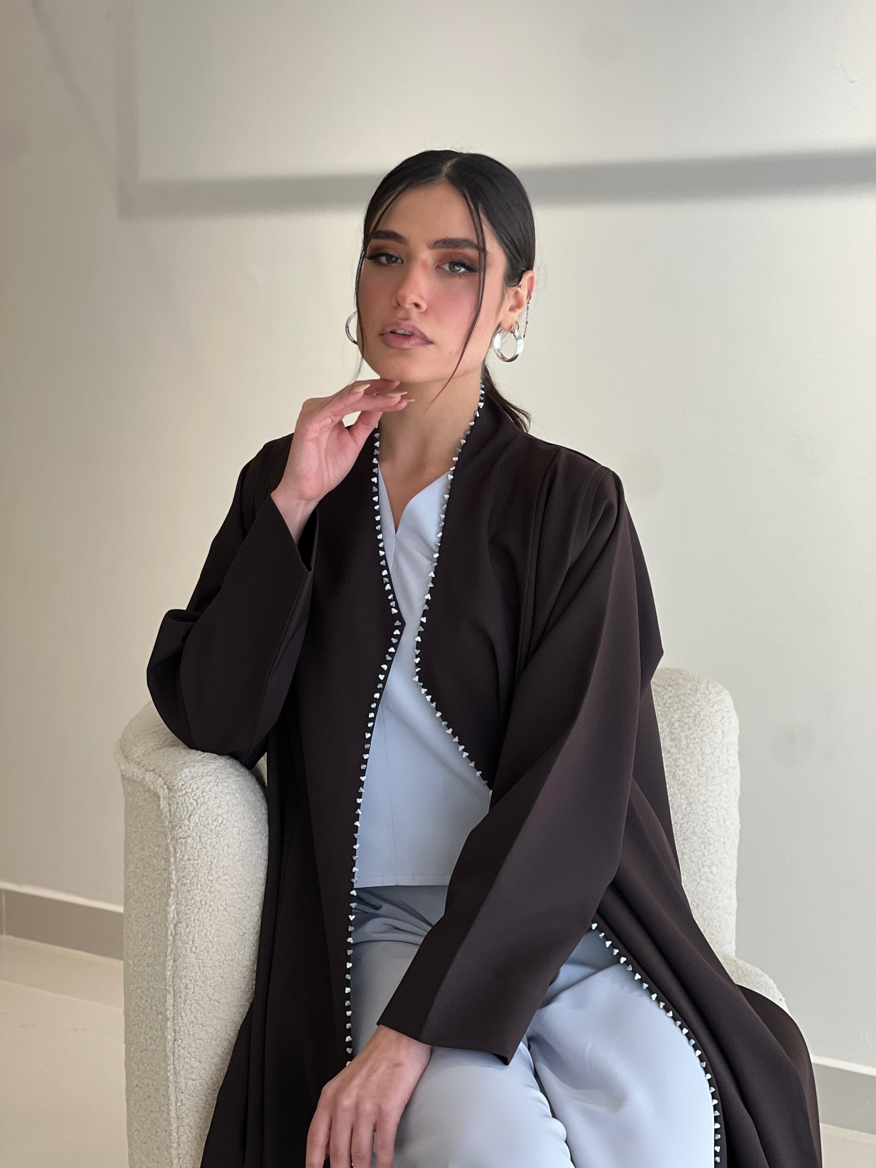 LOOK 01